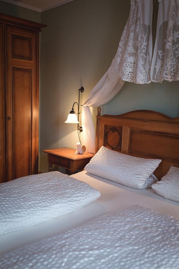 Der Patrizierhof - Weingut Gasthof Hotel - Familie Grebner Grosslangheim 外观 照片
