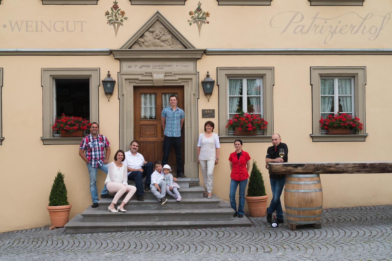 Der Patrizierhof - Weingut Gasthof Hotel - Familie Grebner Grosslangheim 外观 照片
